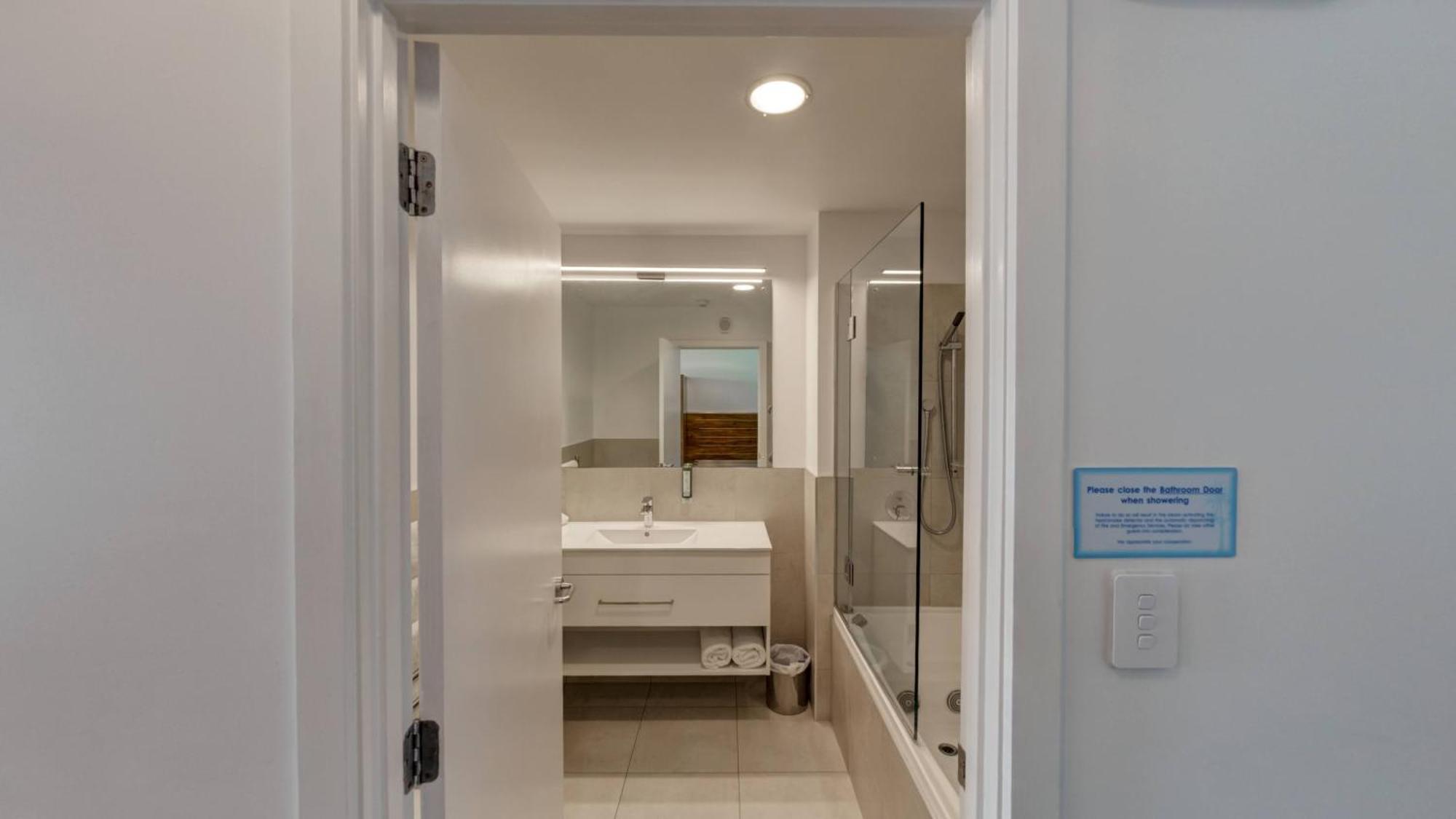 Beachfront Hotel הוקיטיקה מראה חיצוני תמונה