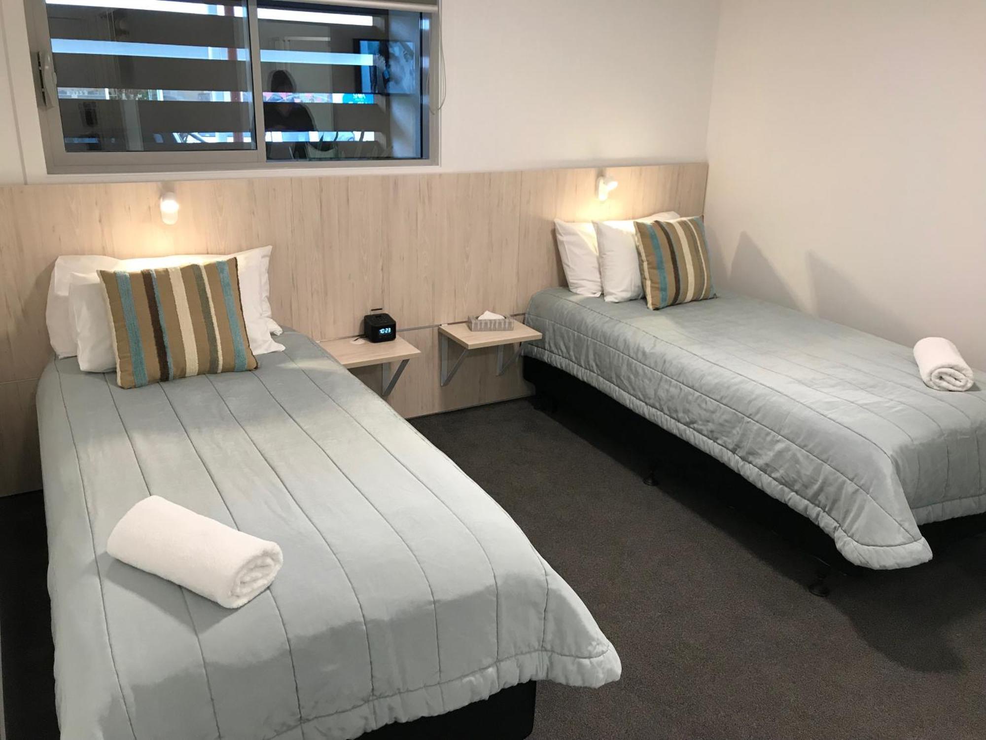 Beachfront Hotel הוקיטיקה מראה חיצוני תמונה