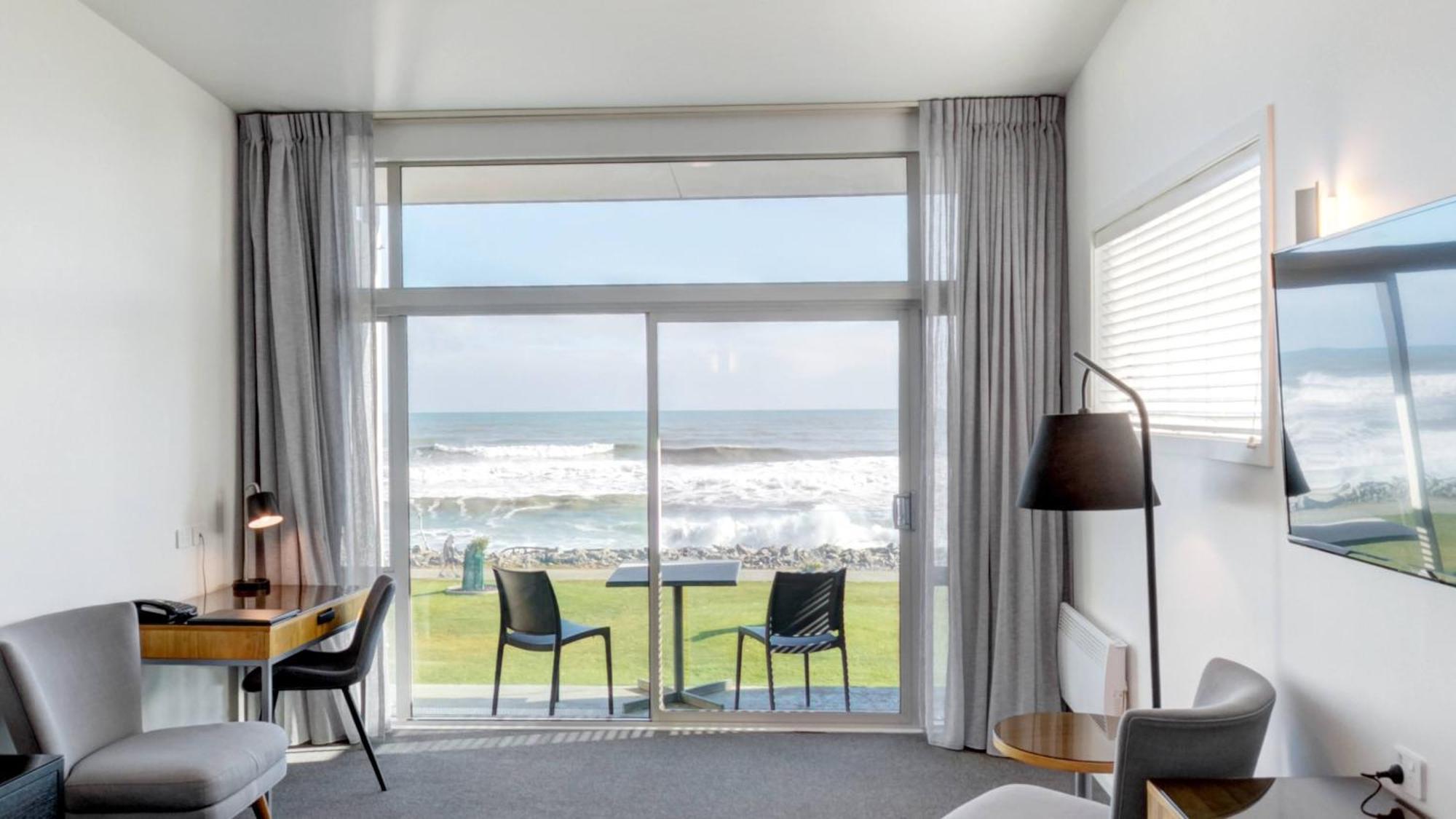 Beachfront Hotel הוקיטיקה מראה חיצוני תמונה