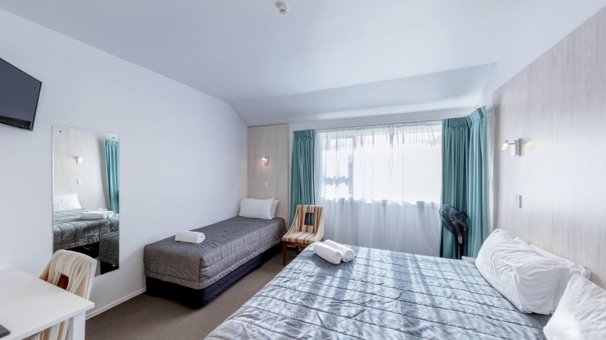 Beachfront Hotel הוקיטיקה מראה חיצוני תמונה