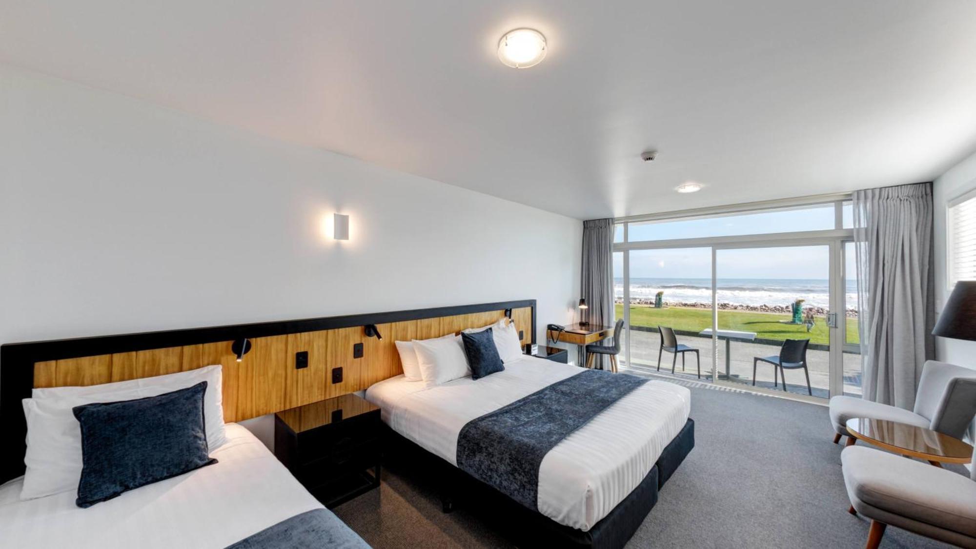 Beachfront Hotel הוקיטיקה מראה חיצוני תמונה